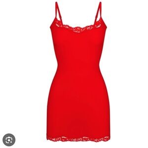 SKIMS Fits everybody Lace slip Dress